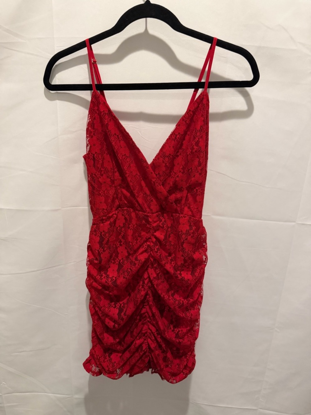 NWT If By Sea Anthropologie Red Lace Ruched Spaghetti-Strap Mini Dress size M.